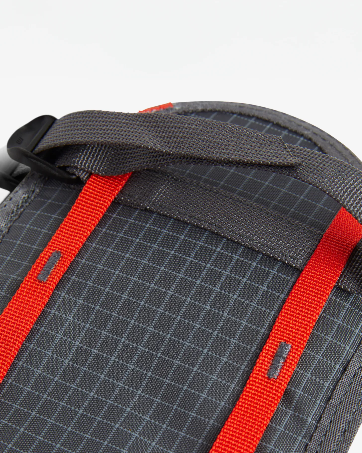Lundhags Torne Ice Skate Pocket Granite Flash Sale